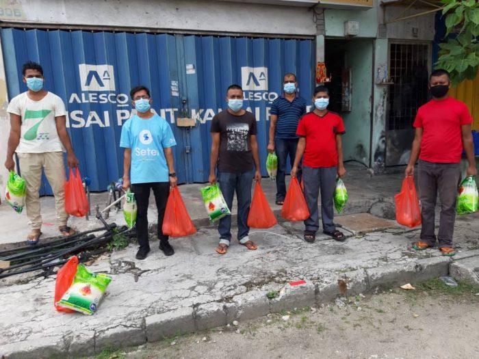 মালয়েশিয়ায় সাড়ে ৭হাজার প্রবাসীকে খাদ্য সহায়তা প্রদান হাইকমিশনের