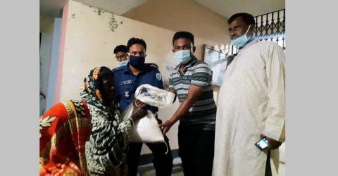 ছাতকে অসহায় মানুষের পাশে পুলিশ