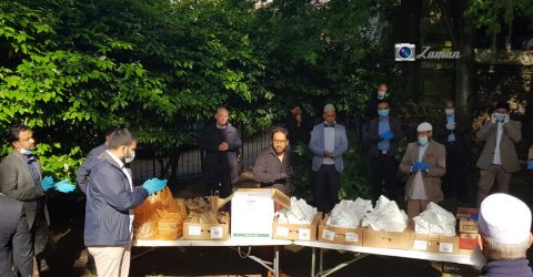 আইল অব ডগস – স্টেপনি ও সেন্ট ডানস্টন ওয়ার্ডে টাওয়ার হ্যামলেটস টুগেদার ইফতার টিমের ইফতারি বিতরণ