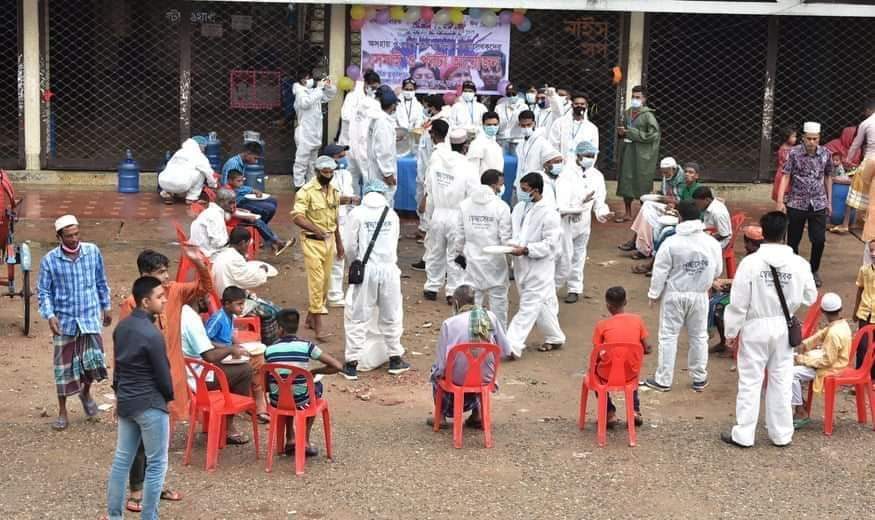 সুনামগঞ্জের ছাতকে পৌরসভা ও উপজেলার মানবিক আয়োজন