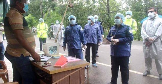 ঝালকাঠিতে মহাসড়কে চাঁদাবাজী বন্ধে পুলিশের এ্যাকশন শুরু