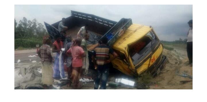 সিরাজগঞ্জের কামারখন্দ উপজেলায় দুই ট্রাকের মুখোমুখি সংঘর্ষে ৩জন নিহত