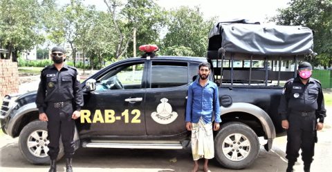 কুষ্টিয়ায় ইয়াবাসহ মাদক কারবারি আটক