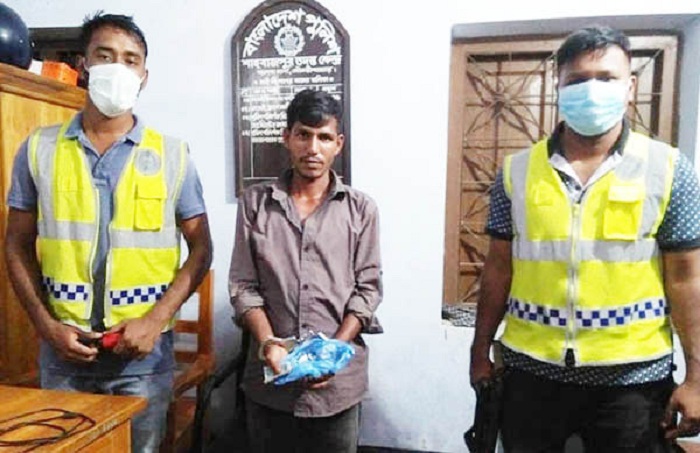 বড়লেখায় গাঁজাসহ যুবক আটক