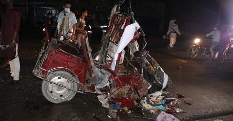 রাজশাহী বাসচাপায় দুই অটোরিকশা যাত্রী নিহত, আহত ৪