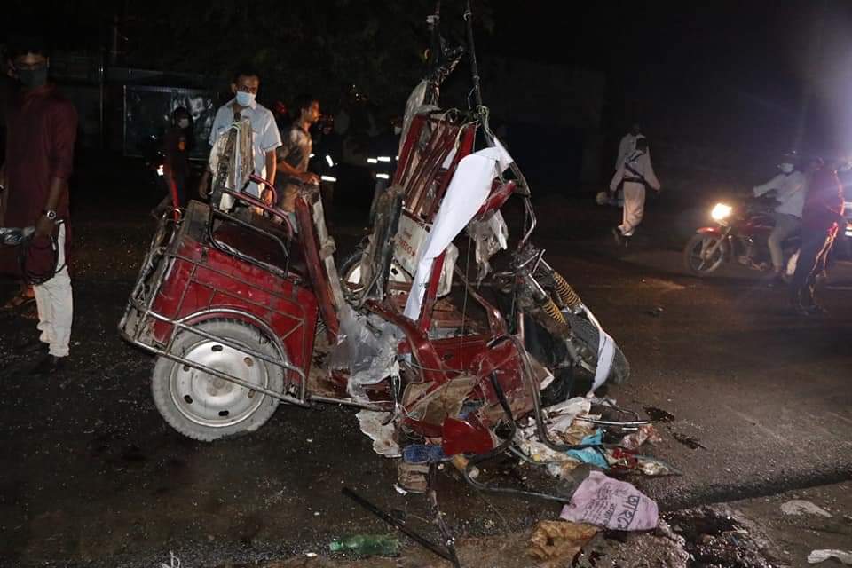 রাজশাহী বাসচাপায় দুই অটোরিকশা যাত্রী নিহত, আহত ৪