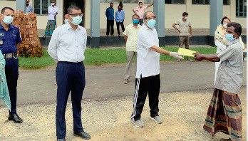 হবিগঞ্জে কর্মহীন ৩৫ জন পেলো ১ লাখ টাকা