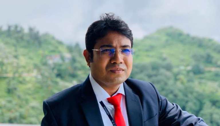 দিনাজপুরের হাকিমপুর ইউএনও রাফেউল আলম করোনায় আক্রান্ত