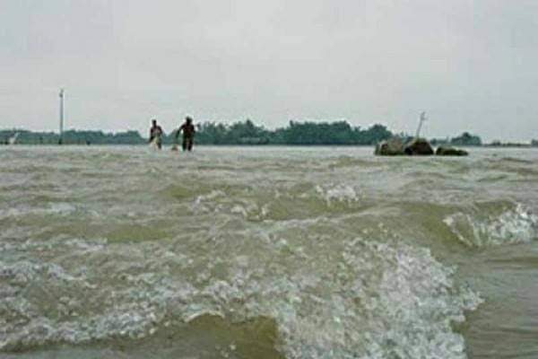 সিরাজগঞ্জে যমুনার পানি আবারো বাড়ছে
