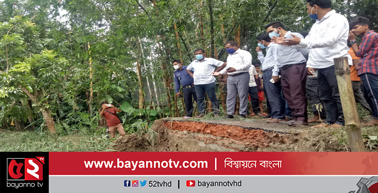 নাগরপুরে বন্যায় ভেসে যাওয়া ব্রীজ পরিদর্শনে ডিসি