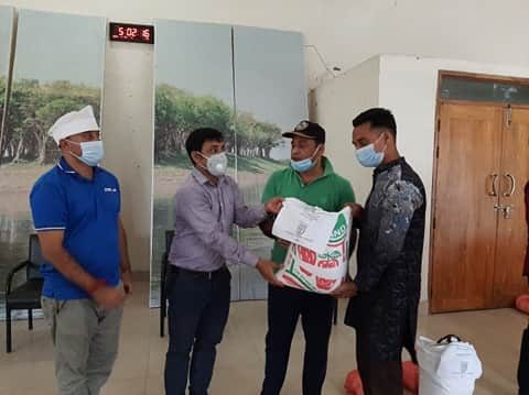 সুনামগঞ্জে বন্যায় ক্ষতিগ্রস্ত শিল্পীদের শুভেচ্ছা উপহার প্রদান