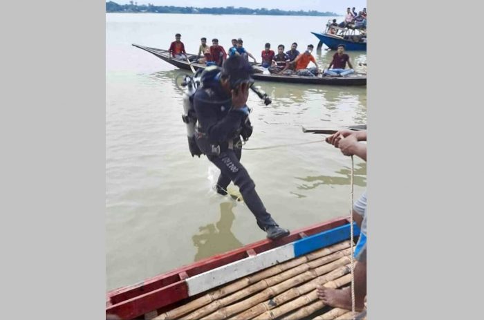 মান্দায় ব্রীজ থেকে ঝাঁপ দিয়ে এক কিশোর নিখোঁজ
