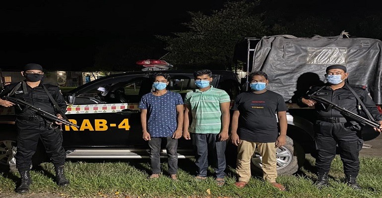 সাভারে আলাদা অভিযানে ট্যাপেন্টাডল ও বিয়ার ক্যানসহ গ্রেফতার ৫