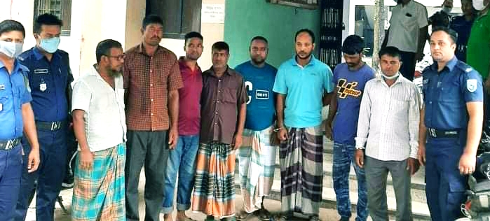সৈয়দপুরে বিভিন্ন মামলার ৮ আসামি গ্রেফতার