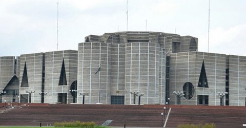 বিদেশে কর্মরত সাড়ে ছয় লাখ মহিলাকর্মীর বিষয়ে সতর্ক থাকতে বলেছে সংসদীয় কমিটি