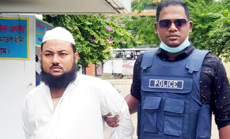 রুটিন মাফিক প্রতি রাতে মাদারাসাছাত্রদের বলাৎকার করেন ‘নাছির হুজুর’