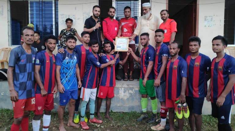 বিয়ানীবাজার উপজেলার ওসমানী স্টেডিয়ামে এক প্রিতি ম্যাচ