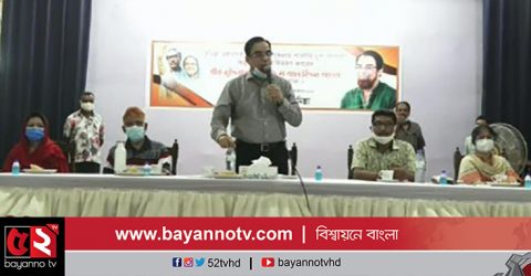 কুমিল্লায় শারদীয় দূর্গা উৎসবে অনুদানের চেক বিতরন
