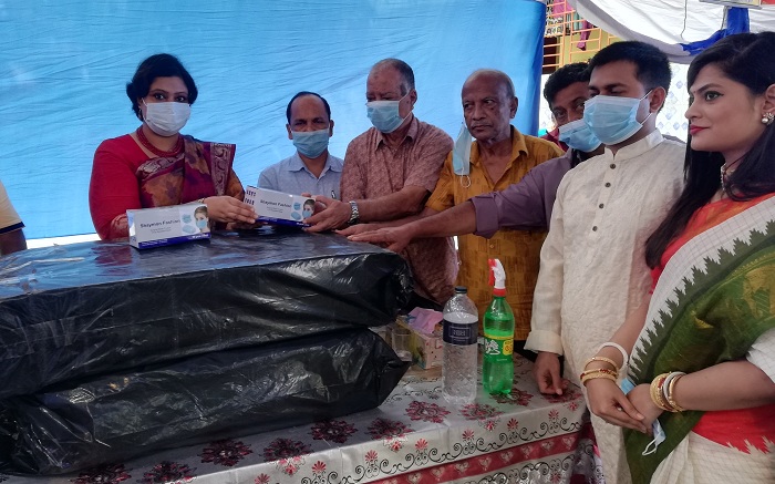 নাগরপুরে দুর্গোৎসবে পূজা মন্ডপে ১২ হাজার মাস্ক বিতরণ