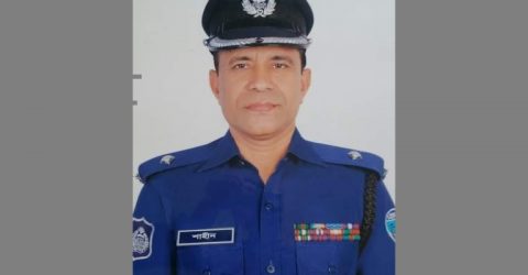ঘোপাল বাসীকে শান্তিতে রাখতে নিরলস পরিশ্রম করে যাচ্ছেন ঘোপাল তদন্ত কেন্দ্রের ইনচার্জ শাহীন মিঞা