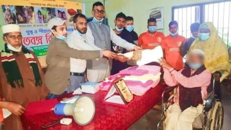 বড়লেখা মানবসেবা সংস্থা’র উদ্যোগে শীত বস্ত্র উপহার