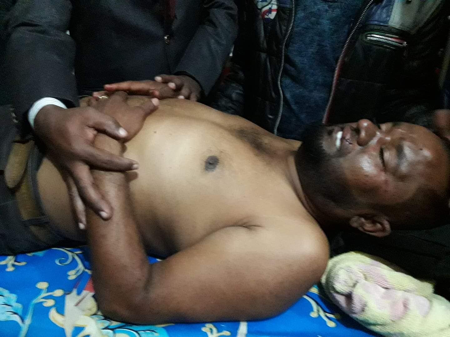 নড়াইল পৌরসভার সাবেক ভারপ্রাপ্ত চেয়ারম্যান সন্ত্রাসী হামলায় আহত