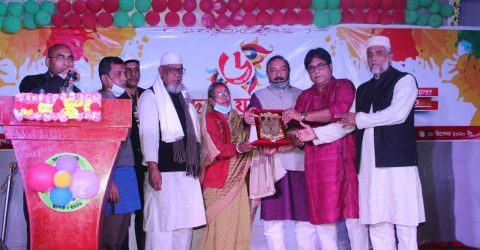 নারী মুক্তিযোদ্ধা সংবর্ধিত: মীরসরাইয়ে অদম্য যুব সংঘের বর্ষপূর্তি উদযাপন