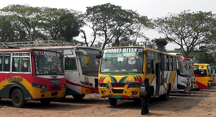 ঝালকাঠি থেকে অনির্দিষ্টকালের জন্য বাস চলাচল বন্ধ