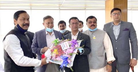 দেশকে করোনামুক্ত করতে ভ্যাকসিন গ্রহণ করুনঃ তথ্যমন্ত্রী