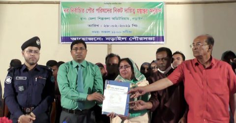 খুলনায় মেয়র আঞ্জুমান আরার ক্ষমতা গ্রহণ