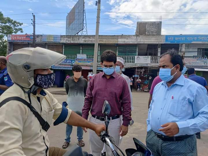 কুষ্টিয়ায় কোভিড-১৯ বিস্তার রোধকল্পে জেলা প্রশাসনের সচেতনতামূলক কার্যক্রম
