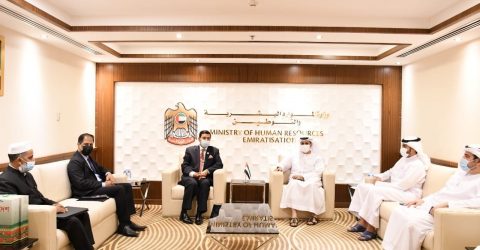 দেশে আটকা প্রবাসিদের আমিরাত ফেরত আনতে রাষ্ট্রদূতের বৈঠক