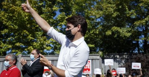 কানাডার সংসদ নির্বাচন আজ: কে হচ্ছেন প্রধানমন্ত্রী?