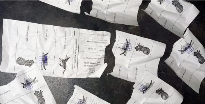 ভোট শুরুর আগেই মিললো সিল মারা ব্যালট