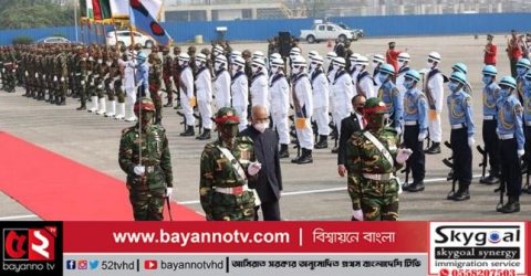 জাতীয় স্মৃতিসৌধে শ্রদ্ধা জানালেন ভারতের রাষ্ট্রপতি