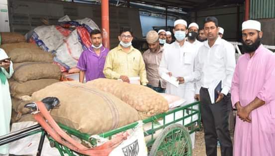 সিলেটের আল হারামাইন হাসপাতালের পক্ষ থেকে মাদ্রাসা ও এতিমখানায় খাদ্য-সামগ্রী প্রদান