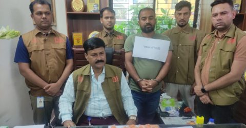 সাভারে ৬ হাজার পিস ইয়াবাসহ মাদক ব্যবসায়ী গ্রেপ্তার