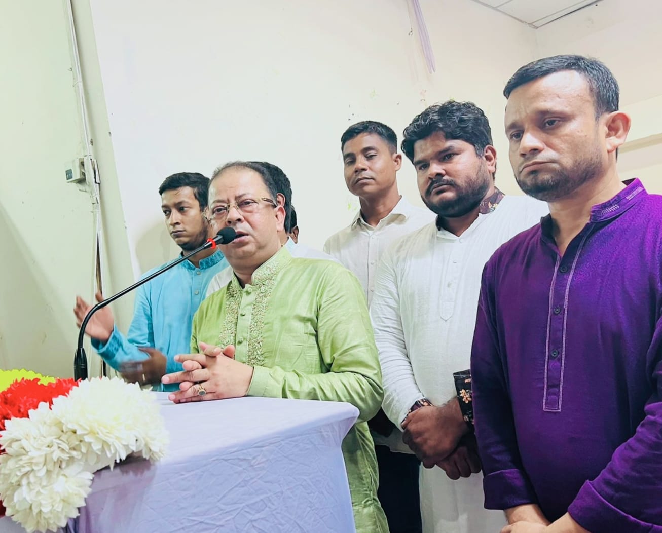 সাভার উপজেলা ও পৌর স্বেচ্ছাসেবক লীগের যৌথ মতবিনিময় সভা