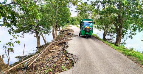 শান্তিগঞ্জে বন্যার ক্ষত পথে পথে: ৮০ কি.মি. সড়কে ক্ষতি দেড়শো কোটি