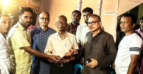 শান্তিগঞ্জে পূজা মণ্ডপ পরিদর্শনে ব্যরিস্টার আনোয়ার