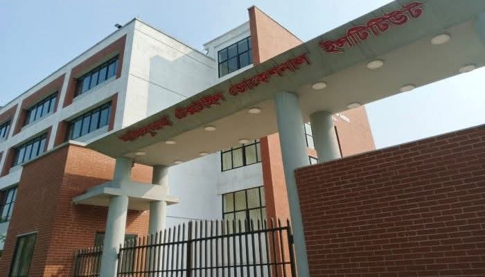 শান্তিগঞ্জে আজিজুন নেছা ভোকেশনাল ইনস্টিটিউটে দুর্ধর্ষ চুরি