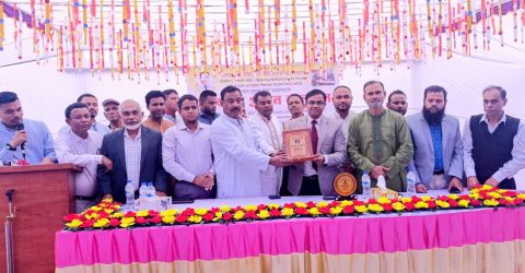 শান্তিগঞ্জ মডেলের উদ্ভাবক ইউএনও সুকান্ত সাহাকে সংবর্ধনা