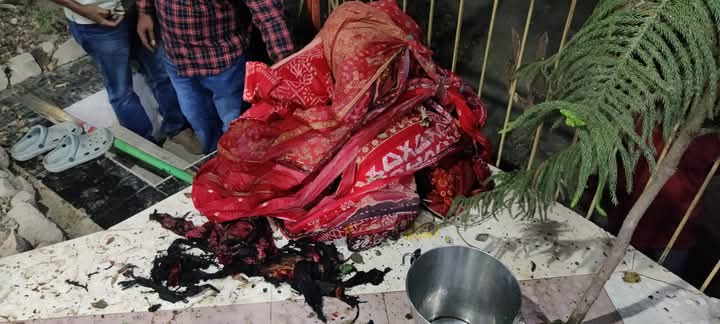 কুমিল্লায় শনিপূজায় হাতবোমা নিক্ষেপ, পুরোহিতসহ আহত ৩