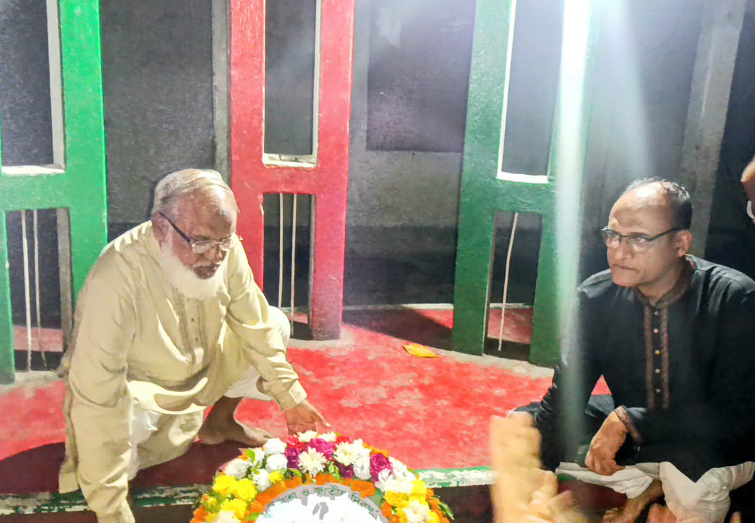 শান্তিগঞ্জে শহিদদের প্রতি বিএনপির শ্রদ্ধা