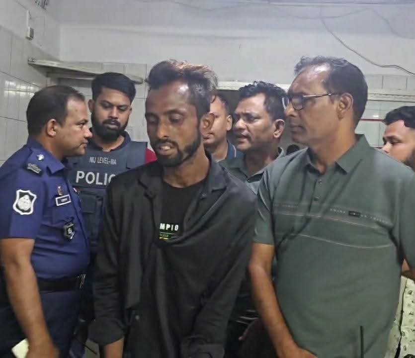 সাভারে পুলিশের ওপর হামলার মামলায় প্রধান আসামি রফিক গ্রেপ্তার, কারাগারে ৫