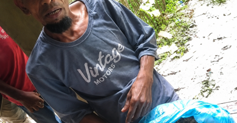 শান্তিগঞ্জের মাদকসহ জনতার হাতে আটক ১